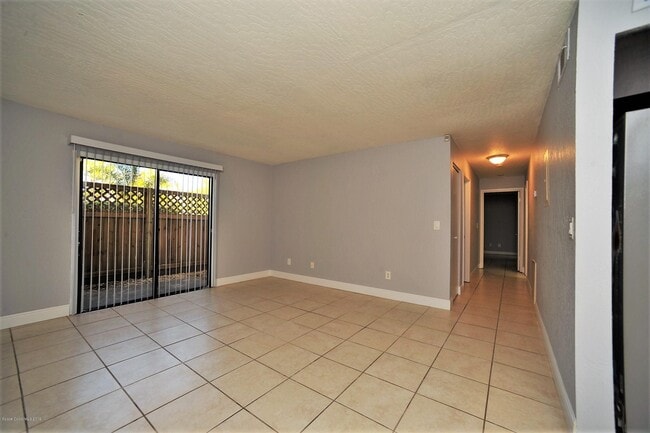 Photo - 2100 Forest Knoll Dr NE Unit 101