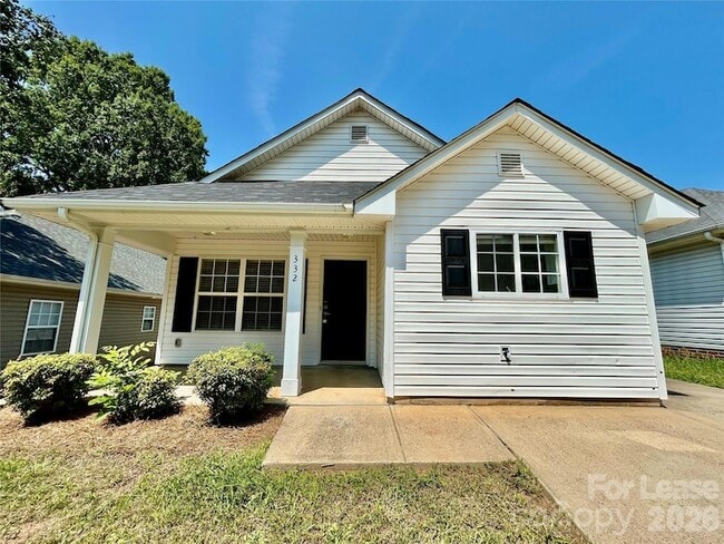 Photo - 332 Cassidy Ln