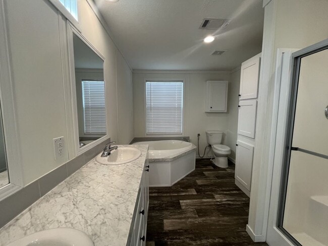 Photo - 261 Mongoose Ln