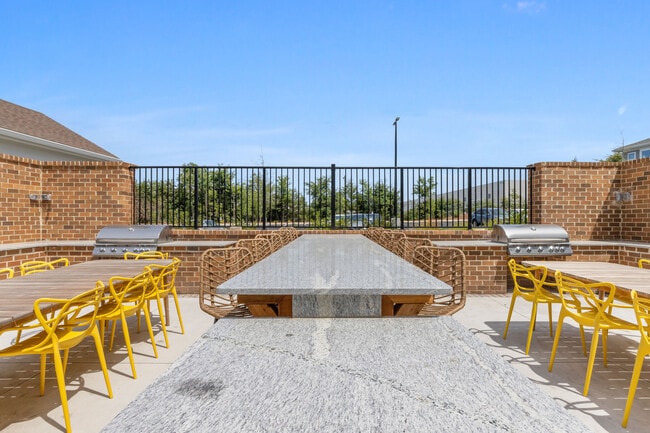 Broadstone Ayrsley apartments — community photo