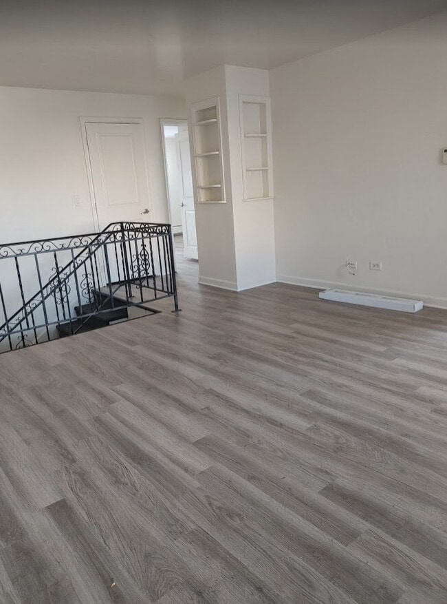 Building Photo - Littleton Apartments
