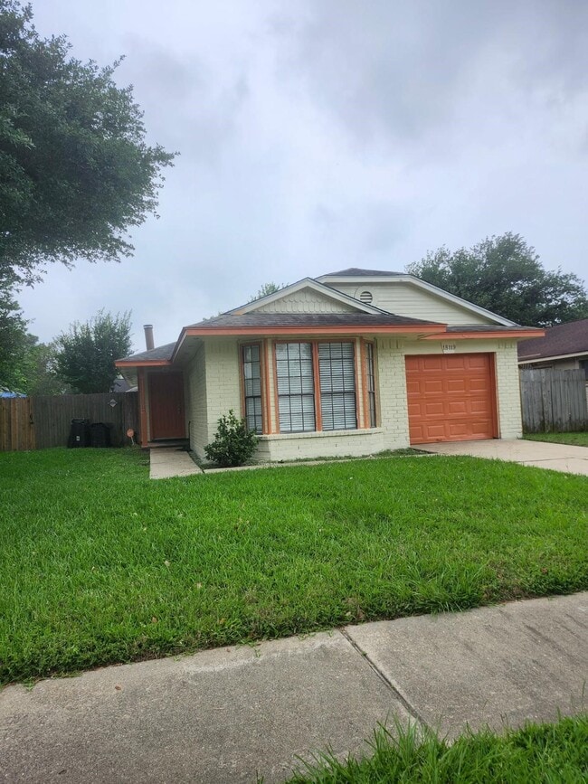 Photo - 18119 Twin Creek Dr