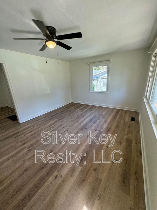 Photo - 1214 Jones St