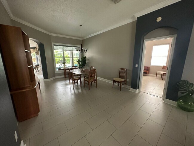 Photo - Lake Mary/Heathrow - 4 Bedroom, 2 Bathroom...