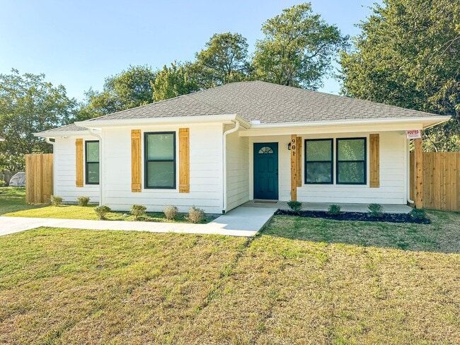 Photo - *NEW CONSTRUCTION* 3-Bedroom 2-Bathroom Ho...