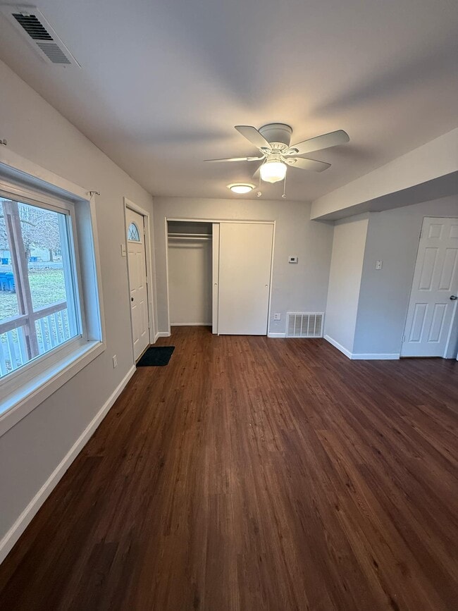 Photo - 707 Graham Ln Unit B