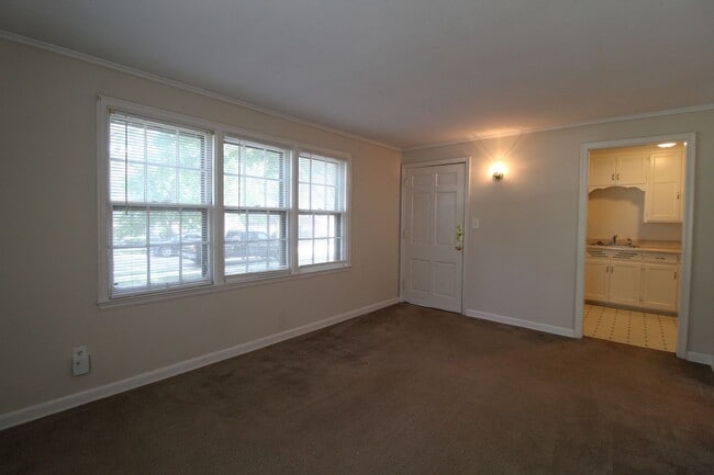 Photo - December FREE On This Non-Updated 1 Bedroom 1 Bath Duplex in Olathe