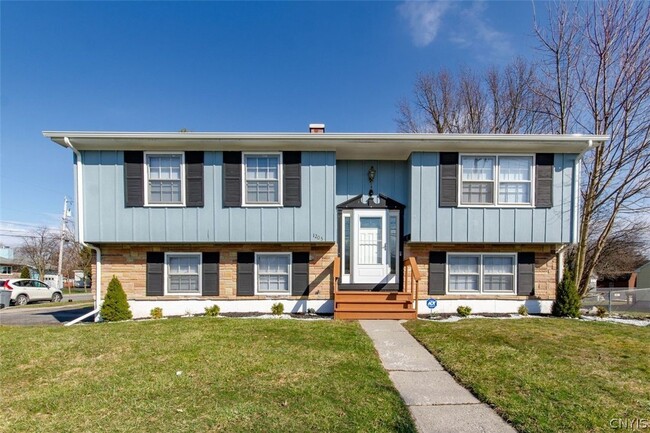 Photo - 1205 Sherman St House
