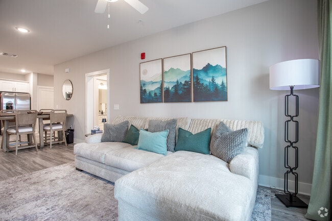 2BR, 2BA - 1,087SF - Living Area