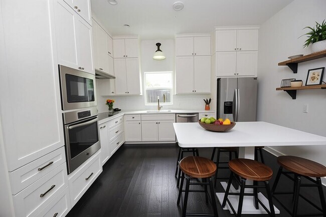 Building Photo - 7707 Jack Oak Ave Rental