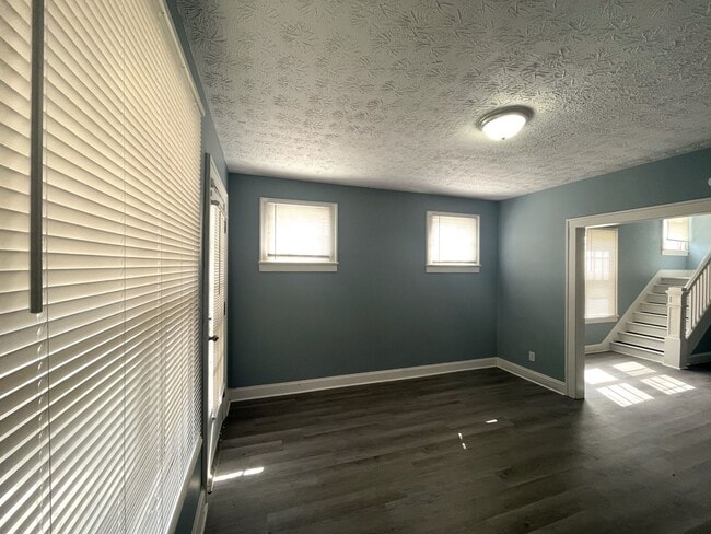 Photo - 801 Seymour Ave