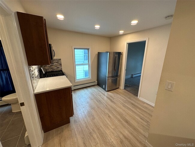 Photo - 152 St James St Unit 4