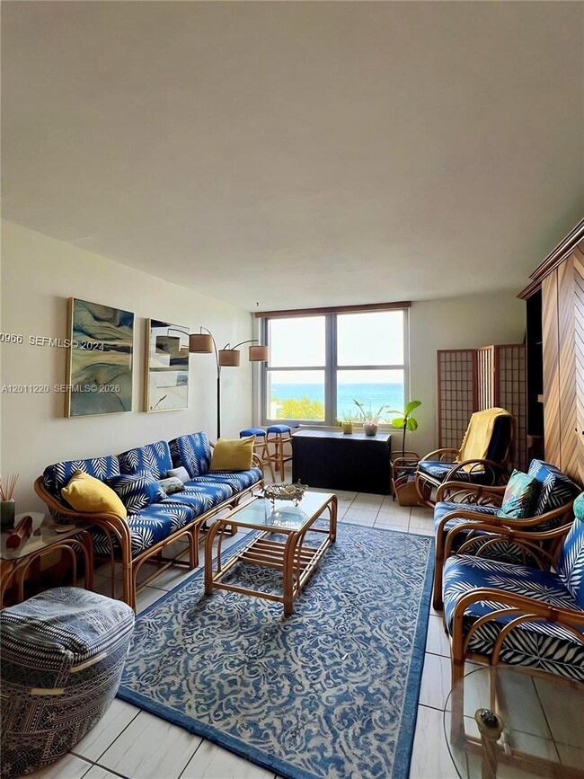 Photo - 2899 Collins Ave Unidad 905