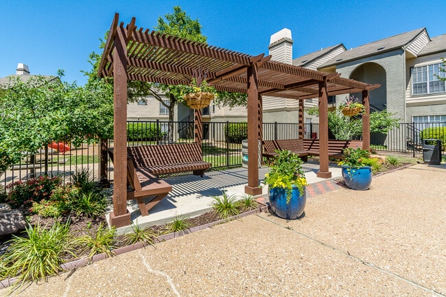 Summerstone Apartments