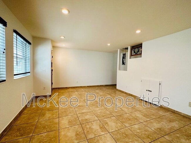Photo - 1000 2nd St
