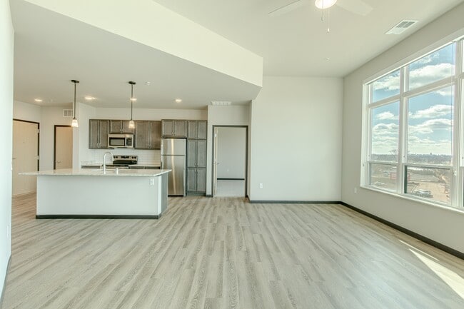 Rise Hawthorne Pointe - área de estar representativa - Rise-Madison