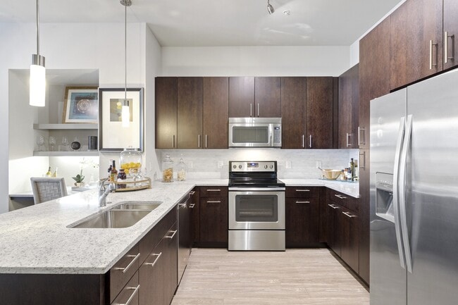 Model Kitchen Arsenal - Gables Arsenal Street