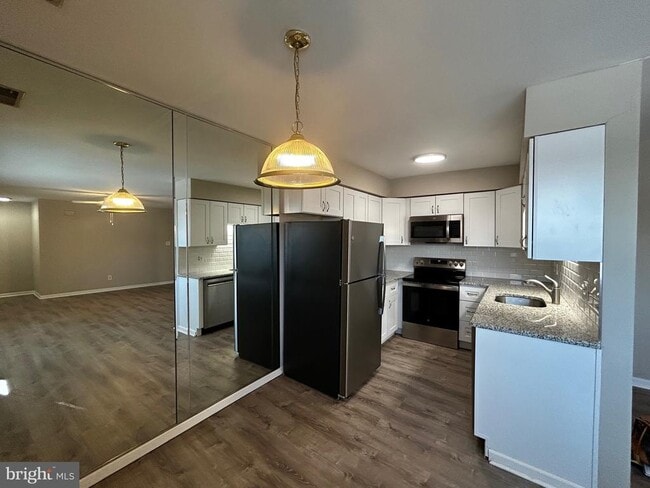 Photo - 478 E Main St Unit 3