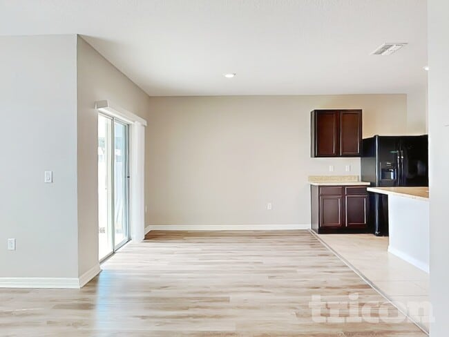 Photo - 935 Summer Glen Dr