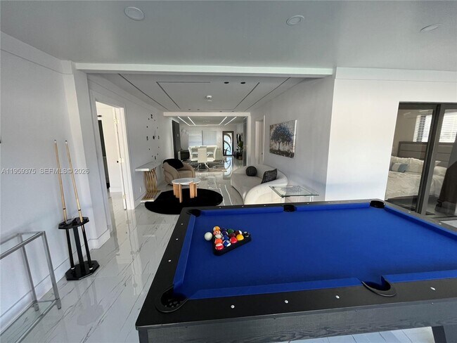 Photo - 39 SE 7th St