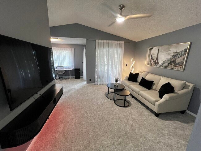 Photo - 6540 Chasewood Dr Unit F