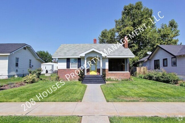 Building Photo - Charming Home w/Finished Basement