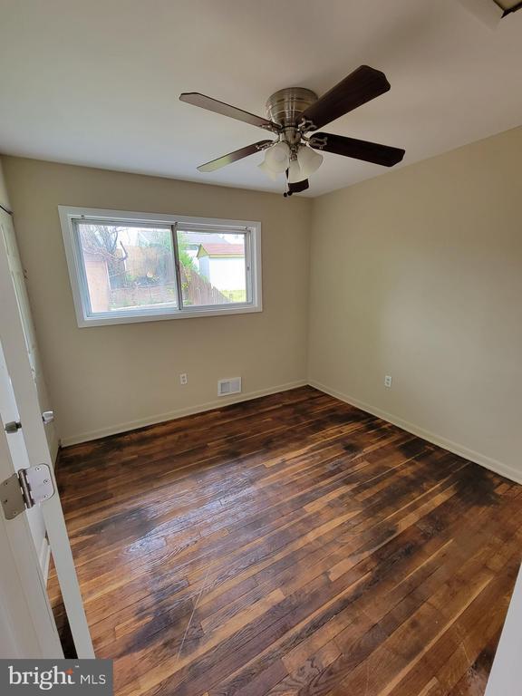 Photo - 6706 Blacklog St