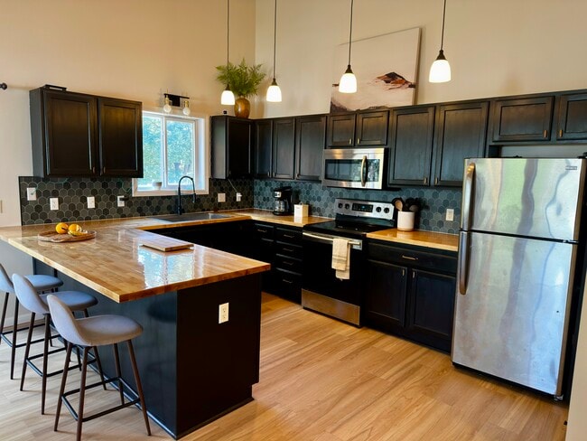 8A Oak Rd Unit 1