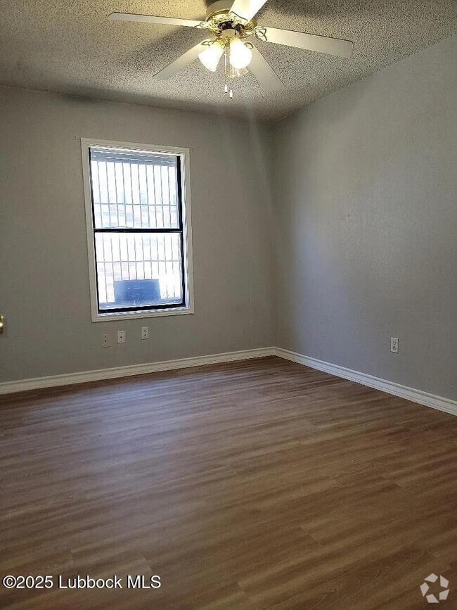 Building Photo - 4807 60th St Rental