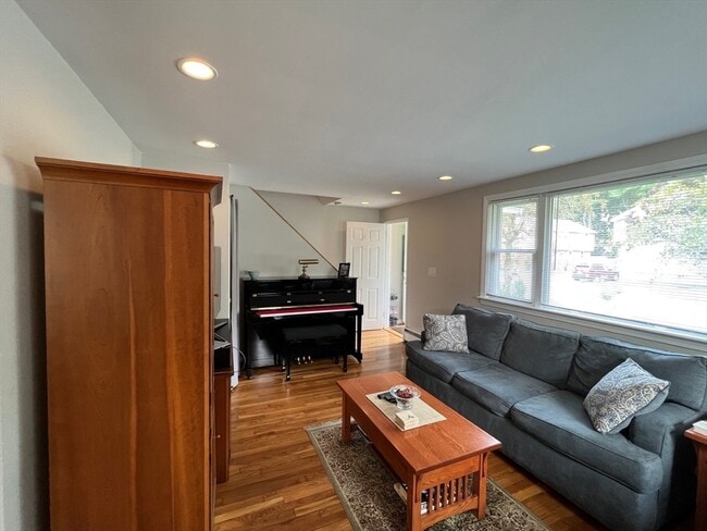 Photo - 20 Garland Ave