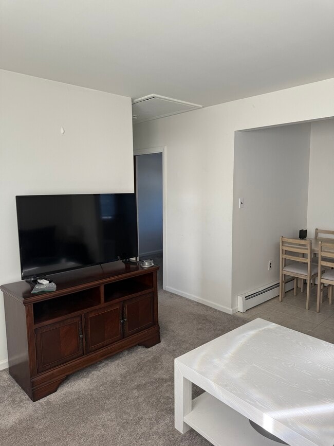 Photo - 18 Avalon Blvd Unidad East