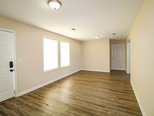 Photo - Great Location! 4 Bedroom Home Close to Downtown Pulaski