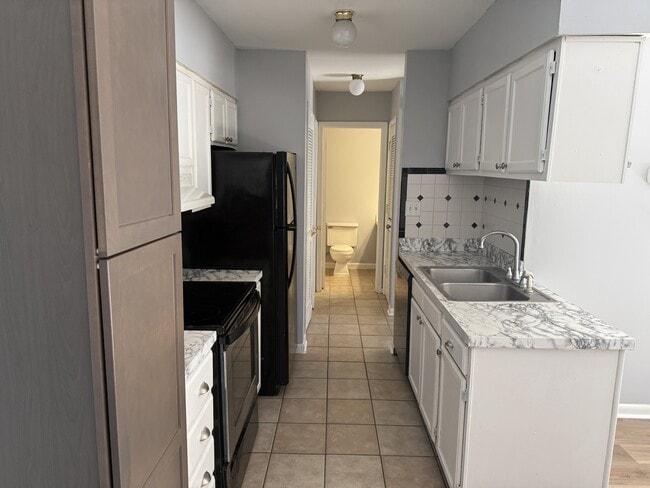 Photo - 505 63rd Ave N