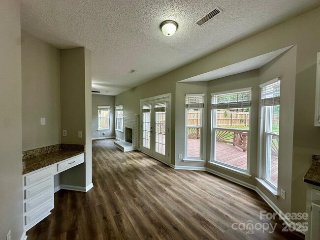 Photo - 13809 Stephendale Dr