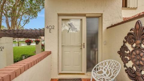 Photo - 402 Sea Oats Dr