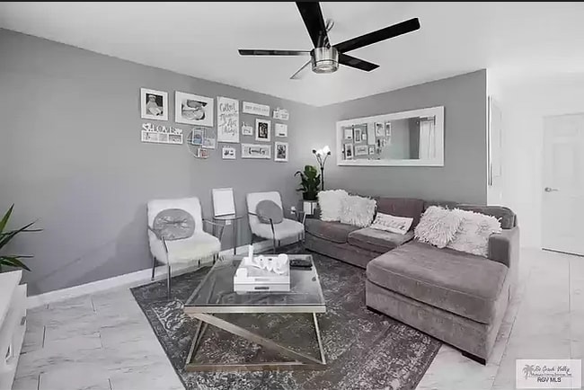 Photo - 2993 Alameda Dr