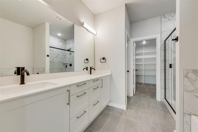 Photo - 4256 Clovis St