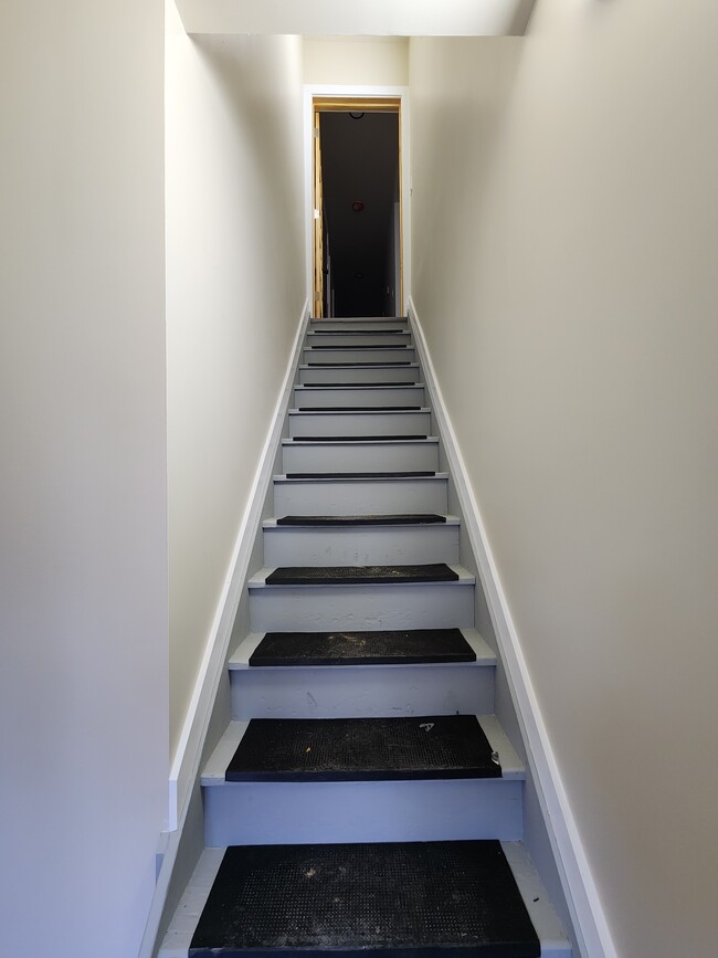 Stairs to 2nd floor unit - 331 W Colvin St Unit #2