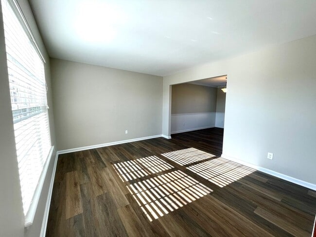 Photo - Renovated Polo Fields Home!