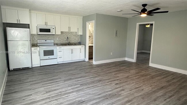 220 NW 12th St Unit 4