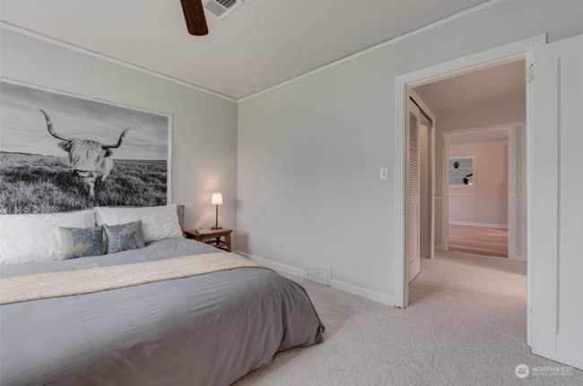 Photo - 8147 9th Ave SW