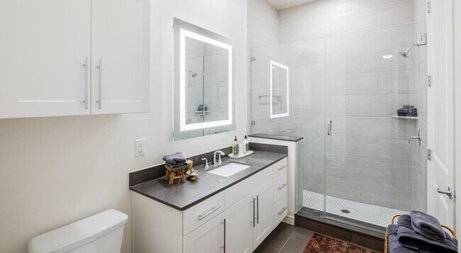 Photo - 10400 Research Blvd Unidad 219