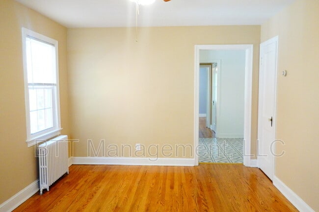 Building Photo - 8401 Greenwood Ave Unit #6 Rental
