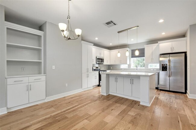 Building Photo - 4005 Clawson Rd Unit B Rental