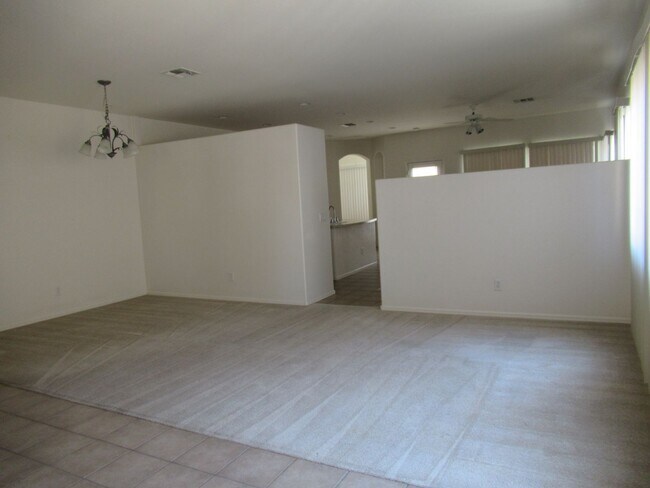 Photo - Nice 4 Bedroom Home in San Tan Valley!
