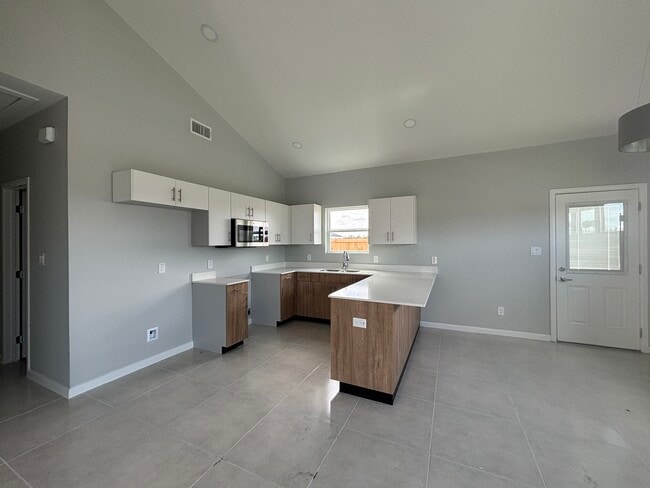 Photo - 2709 Woodpecker Rd Unit 1