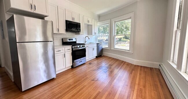 Building Photo - 608 Franklin St Unit 1
