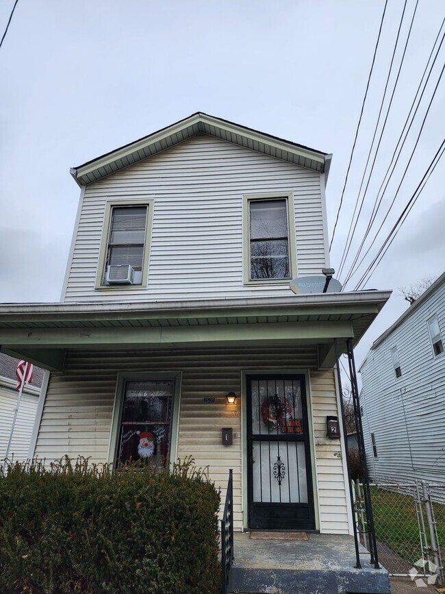 Building Photo - 2539 Bank St Unit 2539 Bank St. #2 Rental