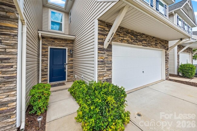 Photo - 872 Summerlake Dr