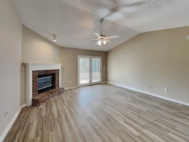 Photo - 1561 Candice Ct